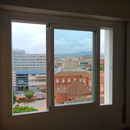 Habitacion Privada Centro Malaga Cerca Tren Maria Zambrano Y Playa Muy Buena Conexion Wifi Zewnętrze zdjęcie