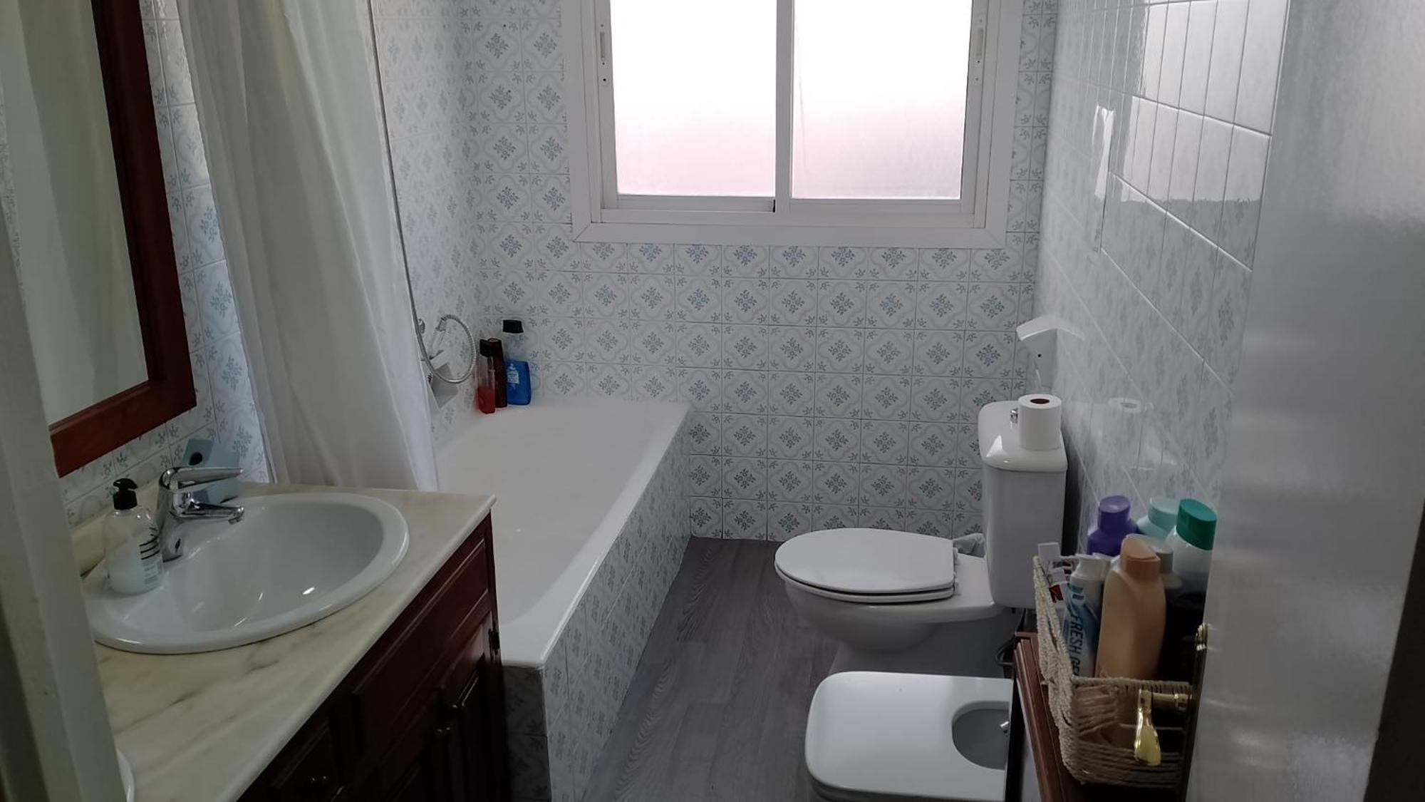 Habitacion Privada Centro Malaga Cerca Tren Maria Zambrano Y Playa Muy Buena Conexion Wifi Zewnętrze zdjęcie
